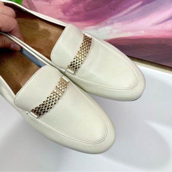 Vionic Charlotte Chain Detail Loafer in Off White Leather Size 6 - Picture 7 of 12